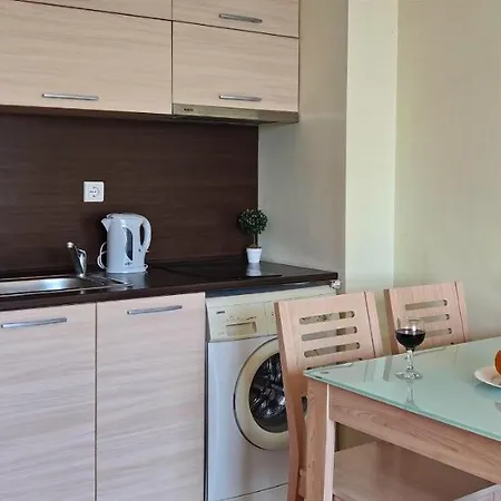 Апартаменты Royal Bay *